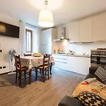 Loppia Bay View Apartament