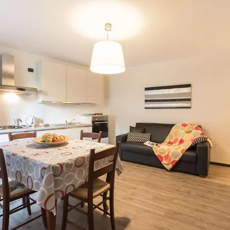 Loppia Bay View Apartament